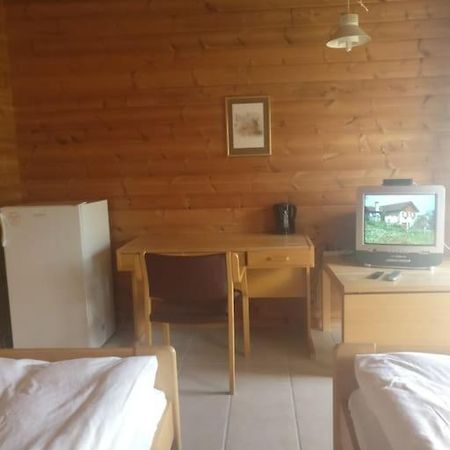 Lyst Dobbelt Vaerelse Med Egen Indgang Og Bad Apartamento Nordborg Exterior foto